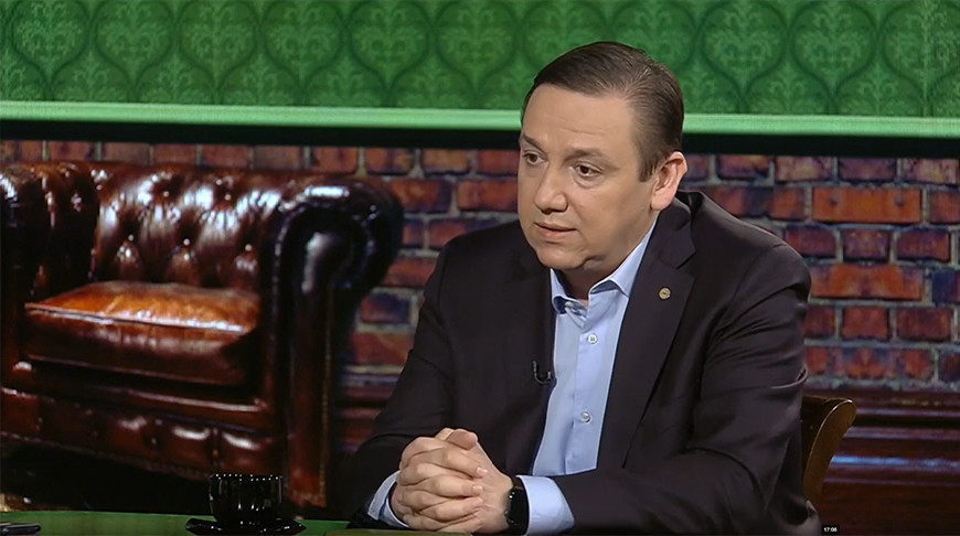 Владимир Перцов: по проекту обновления Конституции уже поступило около 800 предложений от граждан