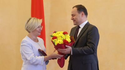 Головченко вручил госнаграды представителям различных сфер. Фото