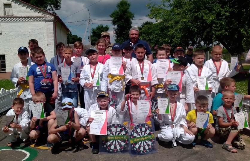 Первенство по дзюдо среди юных спортсменов прошло в Черикове. Фото