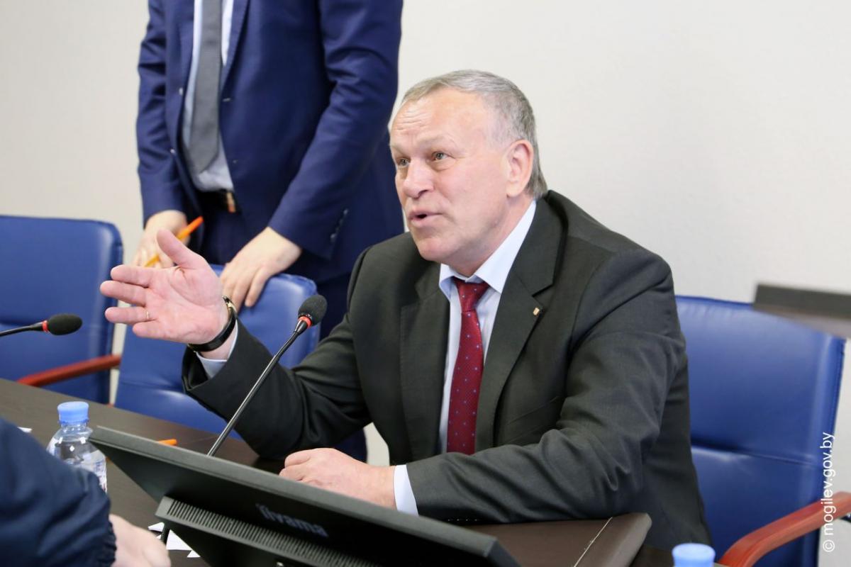 Председатель Могилевского горисполкома Владимир Цумарев провел встречу с трудовым коллективом ОАО «Зенит»