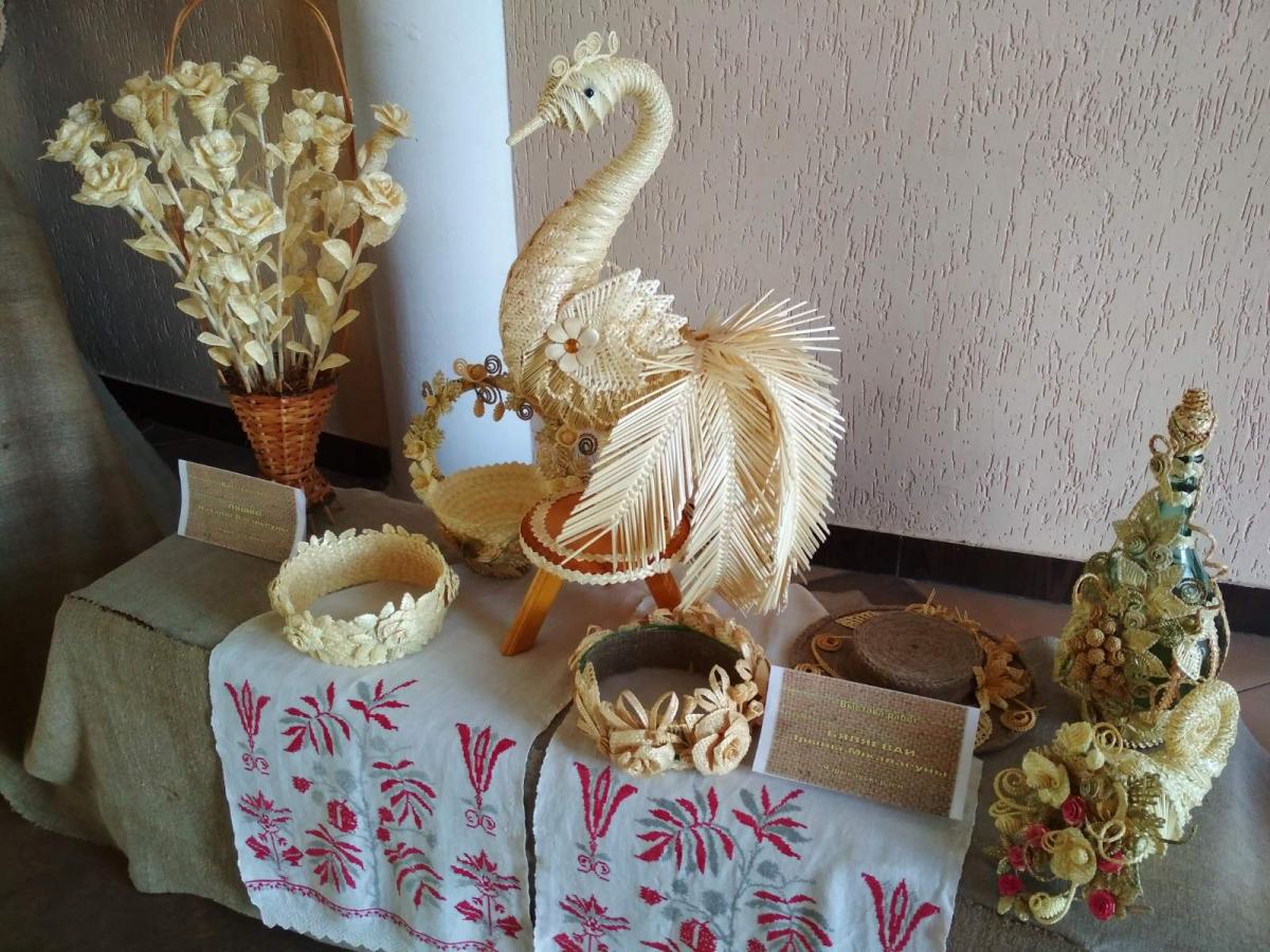 Региональный пленэр мастеров по соломоплетению стартовал в Черикове. Фото