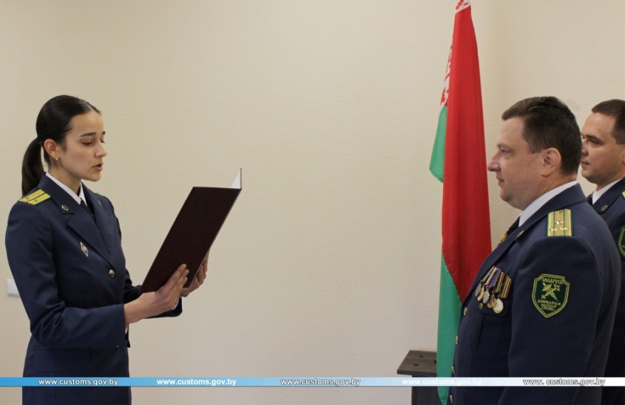 Молодые таможенники принесли присягу на верность Родине