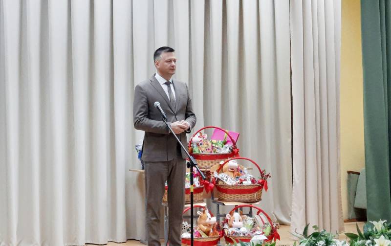 Подарки от Главы государства получили воспитанники специальной школы закрытого типа в Могилеве. Фото