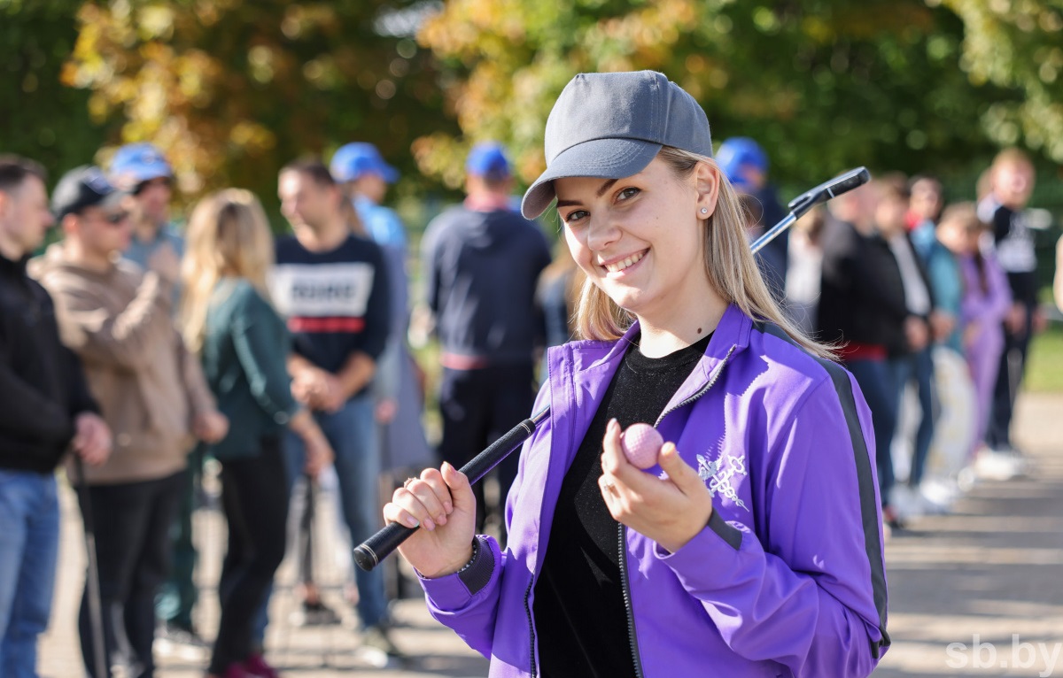 Могилевская таможня приняла участие в соревнованиях по мини-гольфу, приуроченных Дню народного единства