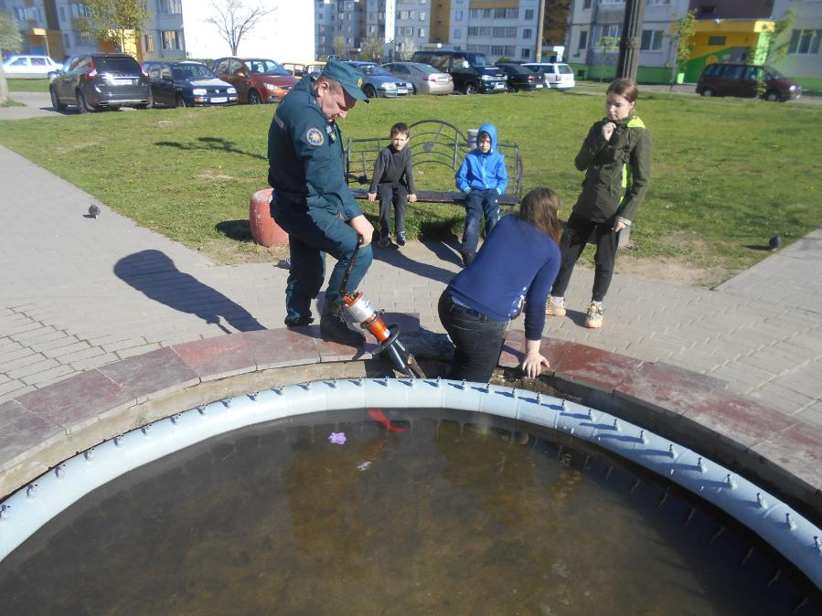 В Бобруйске помощь спасателей понадобилась 11-летней девочке