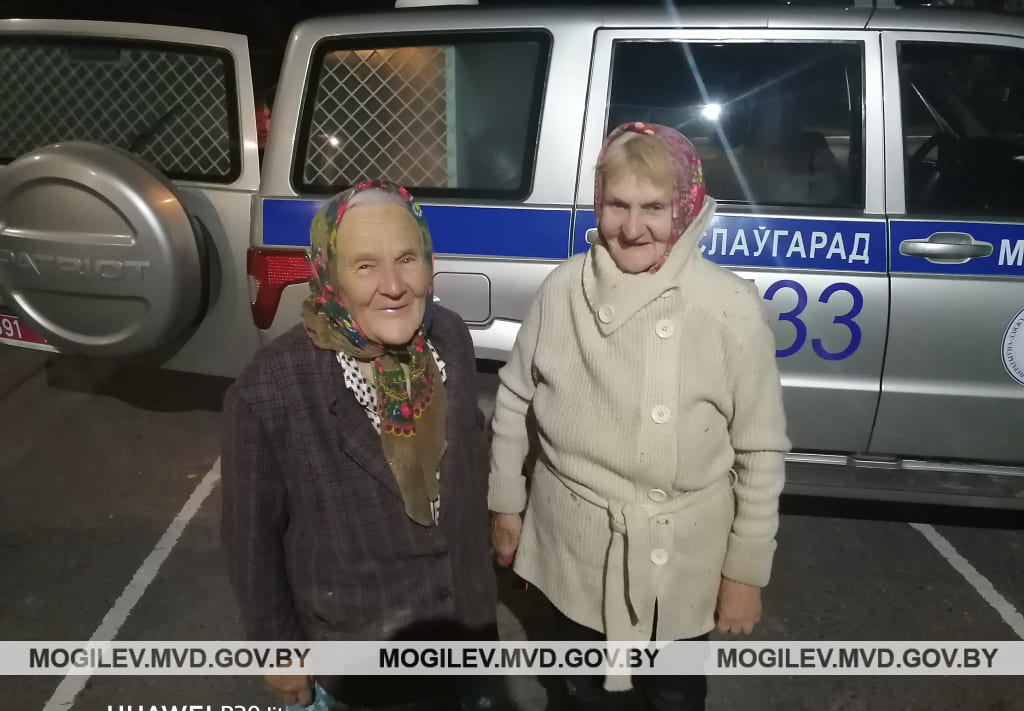В Славгородском районе нашли двух пенсионерок, которые потерялись в лесу