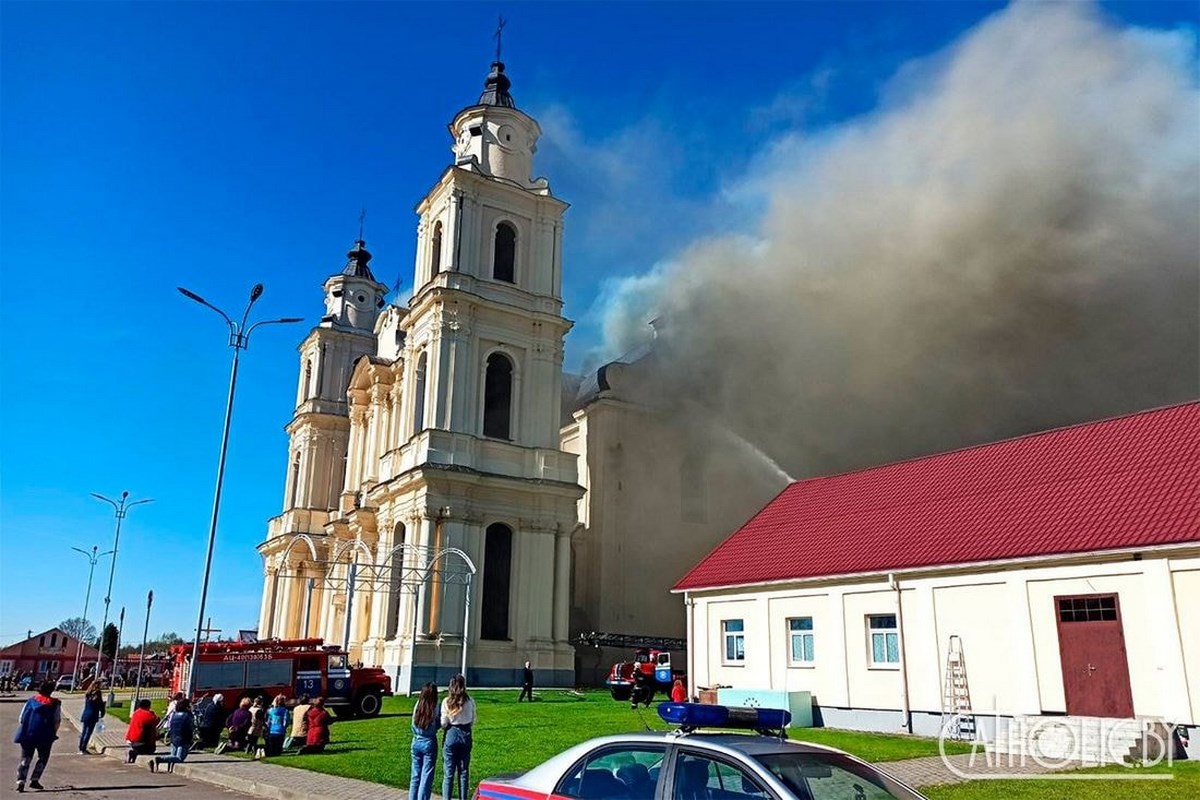 В Будславе горел известный в Беларуси костел