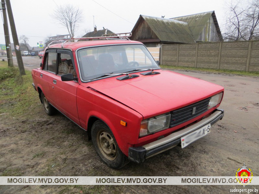 Бобруйчанин угнал «Жигули» и уснул в салоне авто