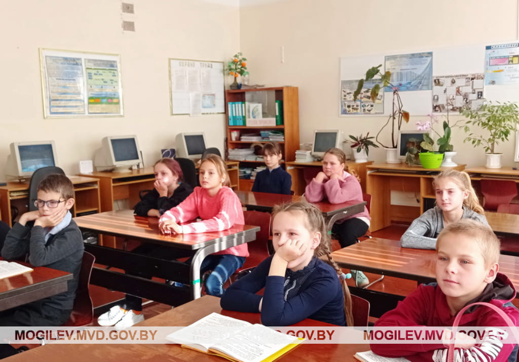 О безопасности на каникулах напомнили школьникам в Белыничском районе