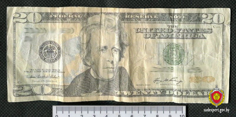 Женщина в Шклове принесла в обменник 20-долларовую купюру, распечатанную на принтере