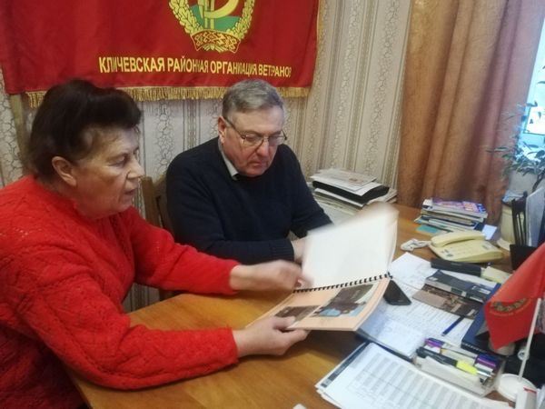Фотоальбом к макету «Трагедия сожженных деревень Вязень и Селец» изготовили в Кличевском районе