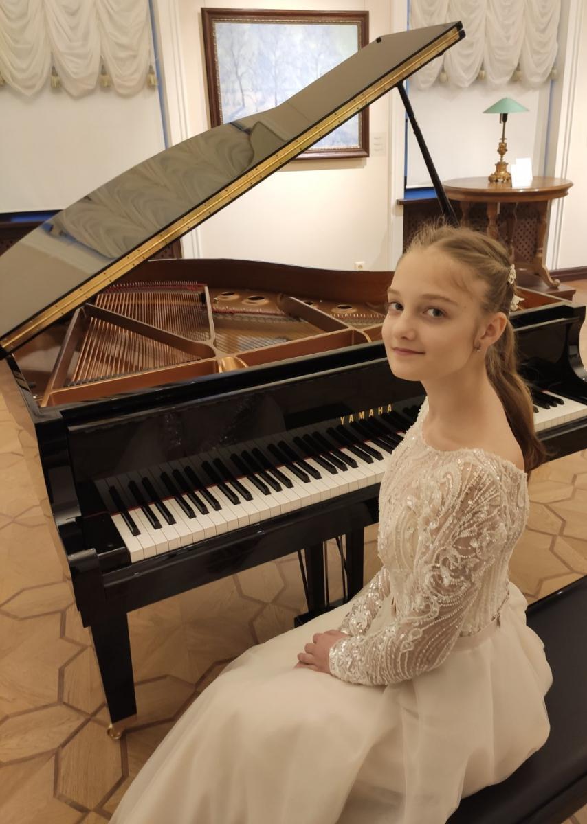 Диплом лауреата I степени привезла с Международного музконкурса учащаяся могилевской гимназии-колледжа искусств