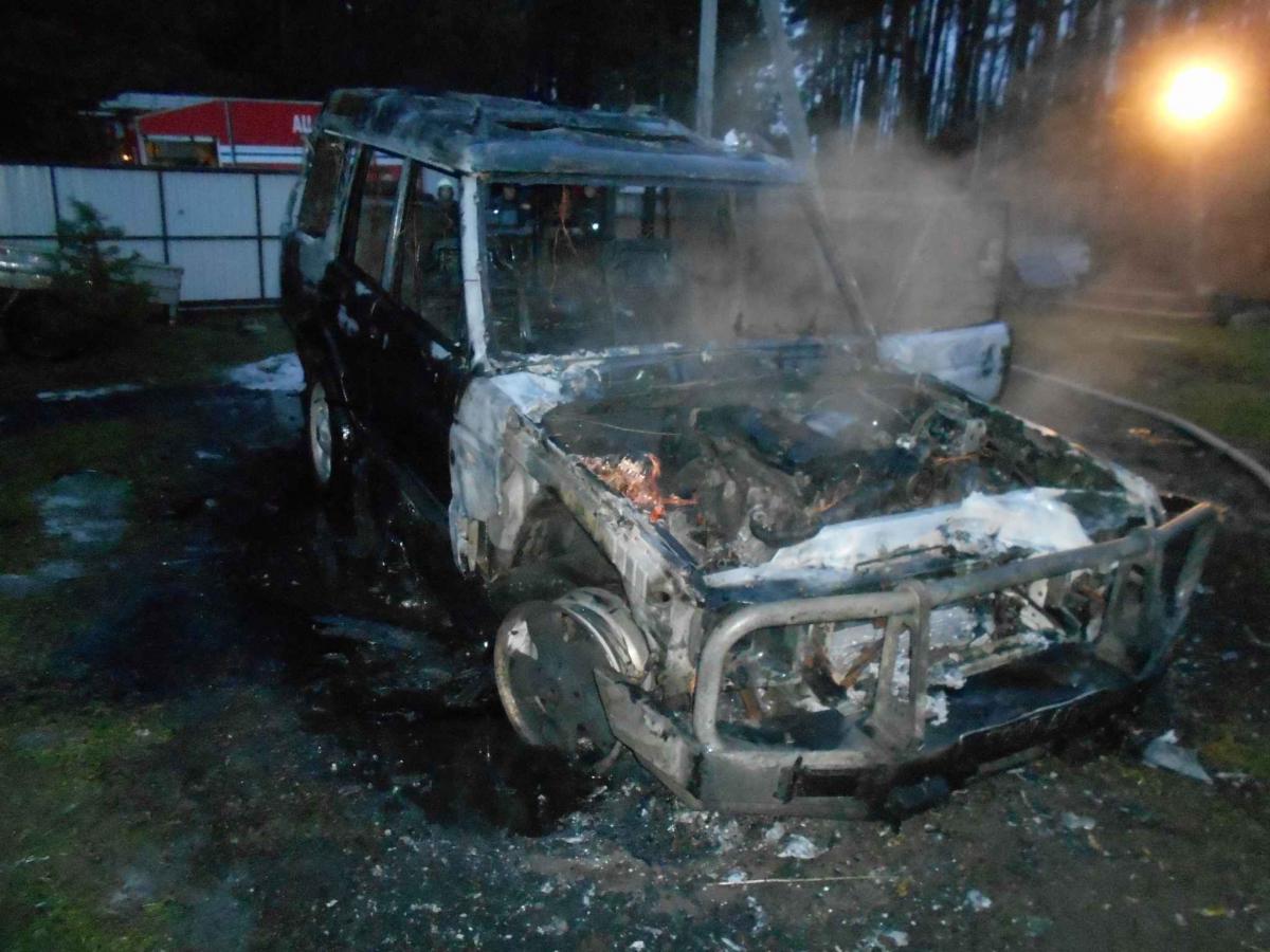 Land Rover сгорел в Бобруйском районе