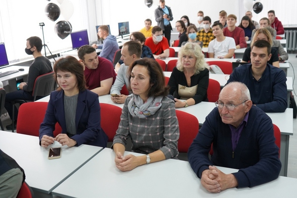 Учебную IT–лабораторию открыли БРУ и резидент Парка высоких технологий компания iTechArt