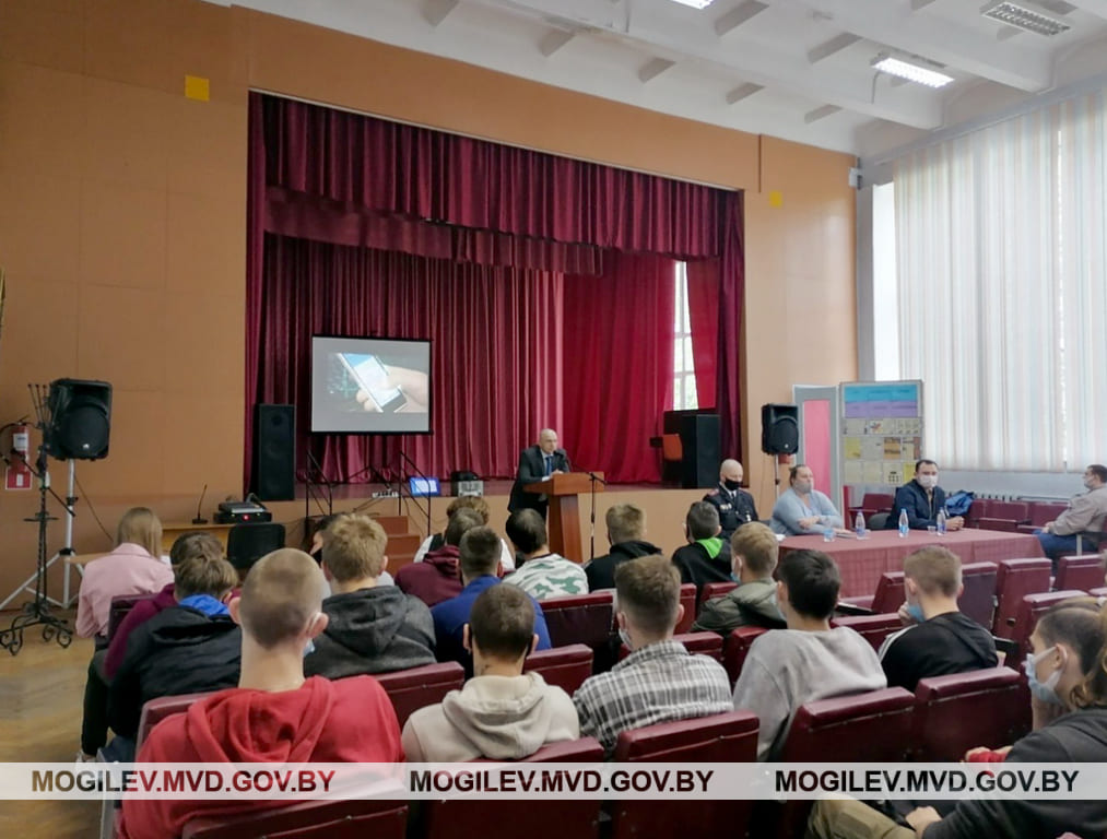 Цикл встреч со студентами в рамках акции «Против наркотиков» проходит в Могилеве