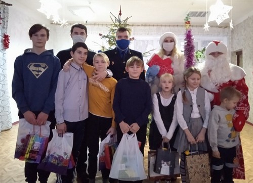 Акция «Чудеса на Рождество» прошла для воспитанников  Кличевского районного социально-педагогического центра