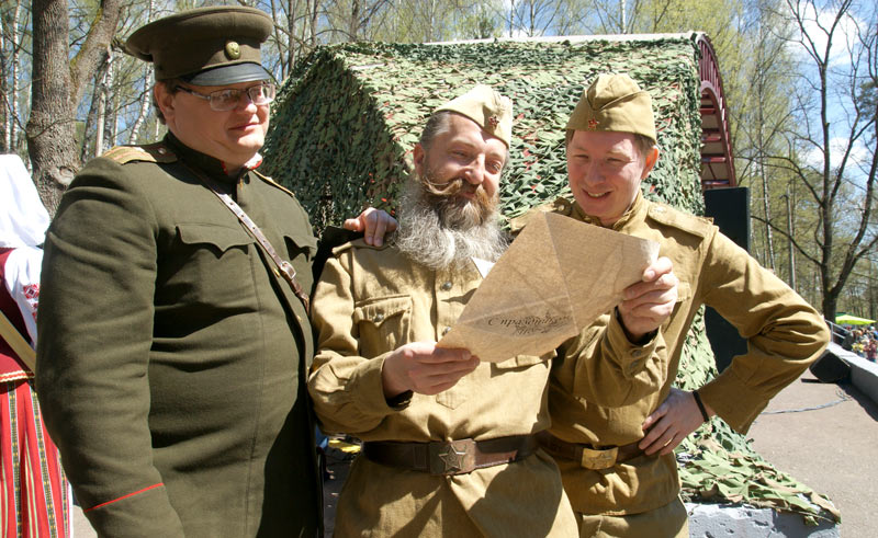 Праздничная программа и концерт «Победная весна!» проходит в Печерском лесопарке. Фото