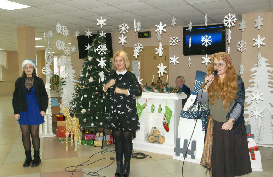 В  школах области проходят новогодние утренники