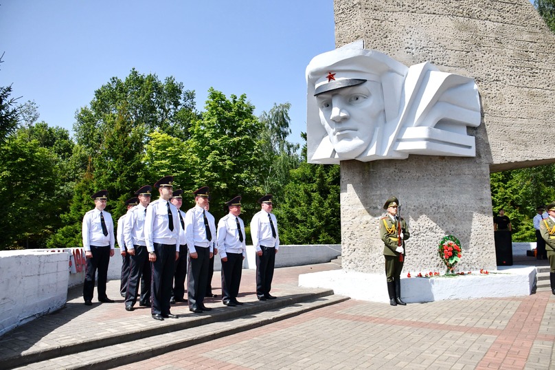 Митинг-реквием прошел у памятника милиционерам, погибшим во время войны около деревни Гаи Могилевского района