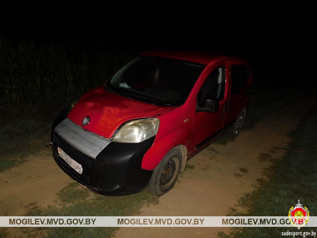 Могилевчанин угнал автомобиль знакомого - ключ был в замке зажигания