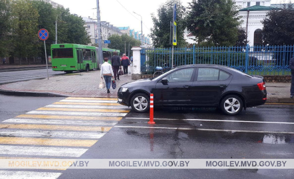 Skoda в Могилеве сбила велосипедиста