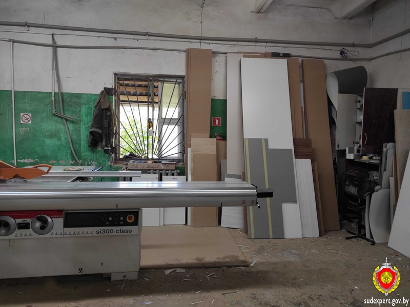 Бобруйчанин похитил строительные инструменты из цеха предприятия