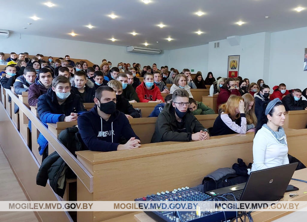 Выездное заседание комиссии по делам несовершеннолетних прошло в Могилевском районе