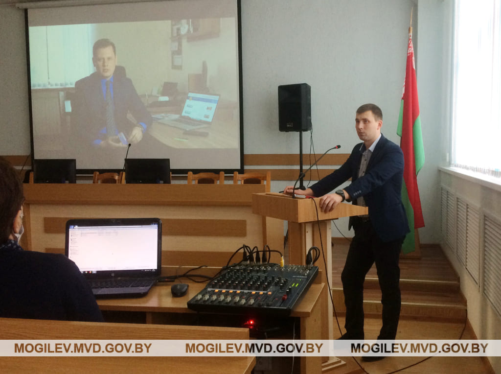 Правоохранители встретились с учащимися агролесотехнического колледжа