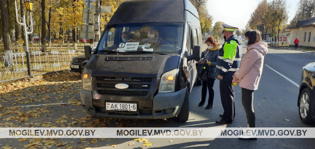 В Климовичах сотрудники ГАИ совместно с санслужбой провели профилактическую акцию