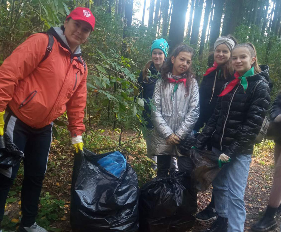 К акции «Чистый лес»  присоединись  молодежь и жители микрорайона Спутник  города Могилева
