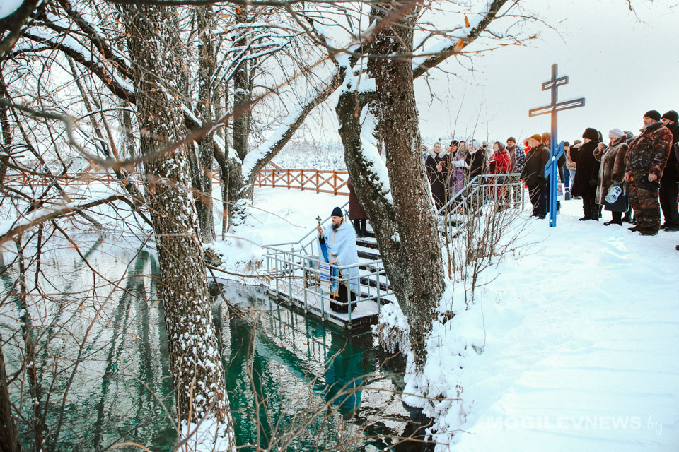 Крещение на Голубой кринице. Фото. Видео