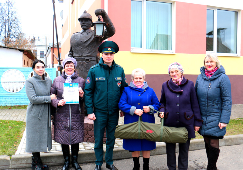 Вокальный ансамбль «Молодушки» из Климовичей занял второе место на областном конкурсе «Частушки безопасности»