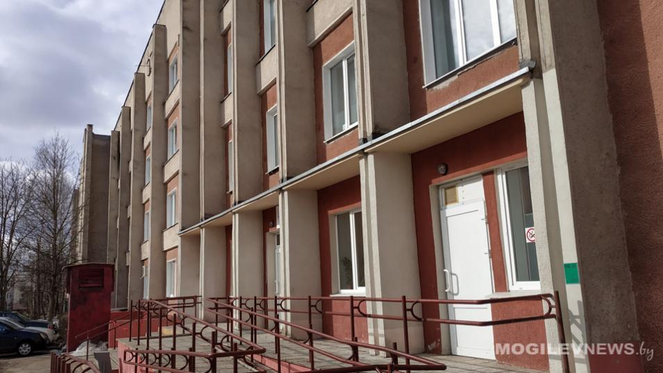 Капитальный ремонт в поликлинике № 5 Могилева продолжается