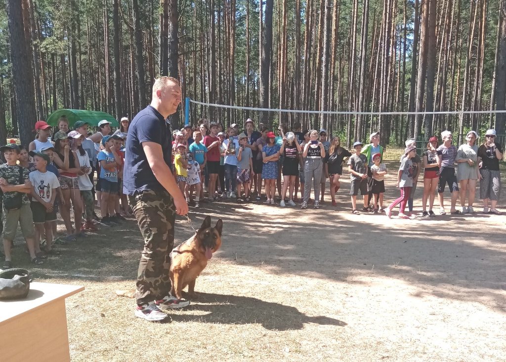 Акцию в детском лагере «Птичь» провели правоохранители