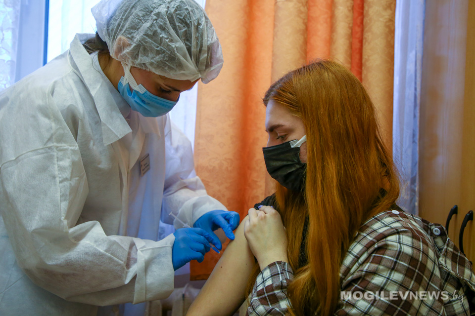 В Могилевской области 367,7 тыс. человек прошли полный курс вакцинации против COVID-19