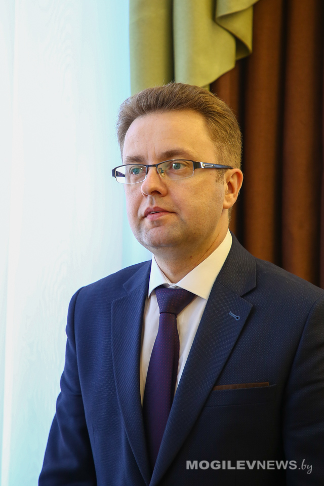 Прямую телефонную линию 20 февраля проведет заместитель председателя Могилевского облисполкома Руслан Страхар