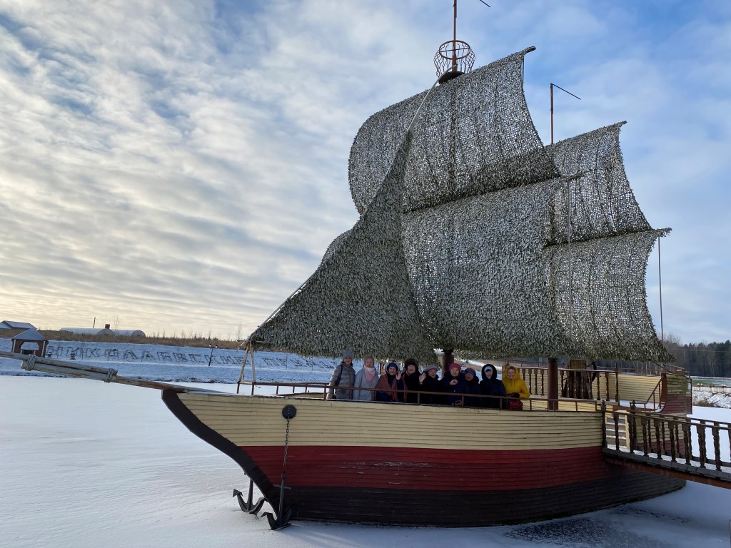 Новогоднее путешествие  совершили посетители ЦСОН Октябрьского района Могилева