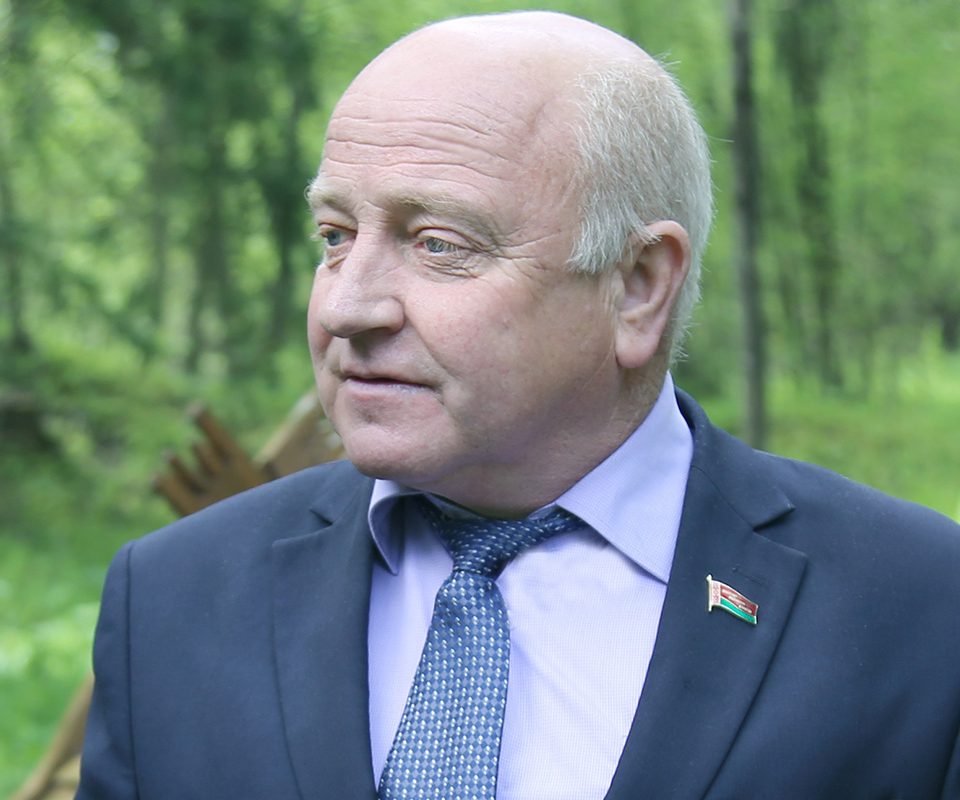 Уровень жизни в агрогородках и деревнях не должен отличаться от городских - мнение делегата из Горок