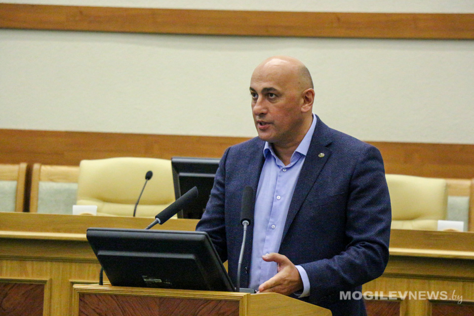 Председатель правления ЗАО «Второй национальный телеканал» Марат Марков встретился с общественностью в Могилеве. Фото