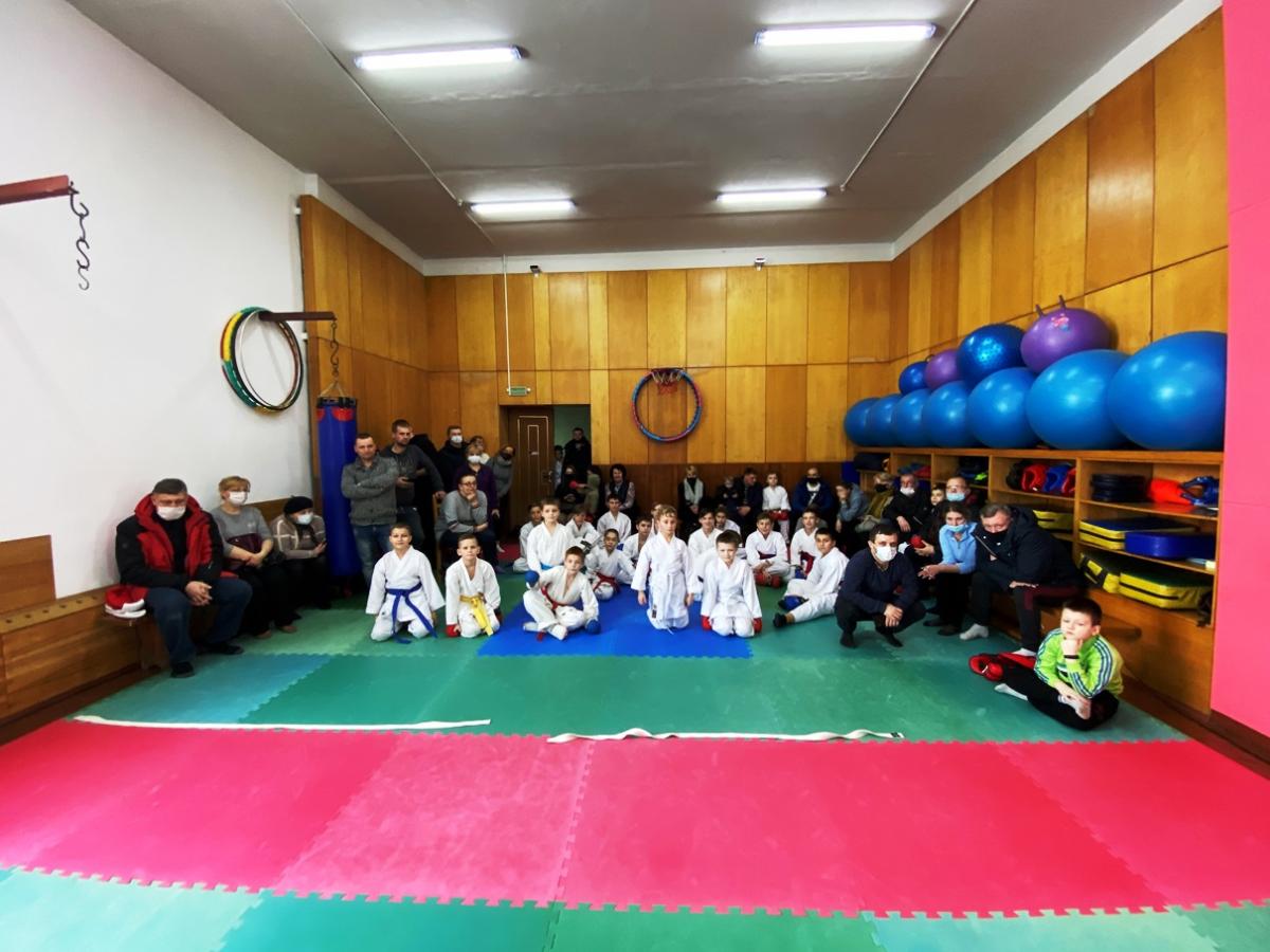 Спортивная секция «Каратэ-до» в Бобруйске отпраздновала 25-летие. Фото