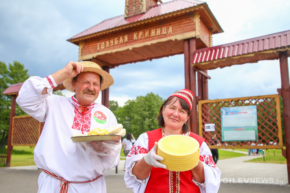 Гастрономический праздник «Сырный фест» прошел в Славгородском районе. Фото. Видео