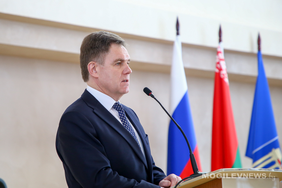 Заместитель премьер-министра Игорь Петришенко посетил Белорусско-Российского университет. Фото