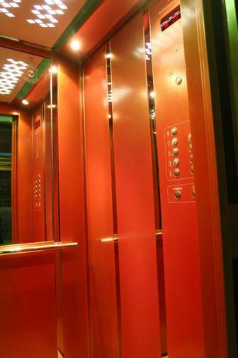 «Могилевлифтмаш» может принять участие в программе восстановления и замены лифтов в домах столицы Румынии