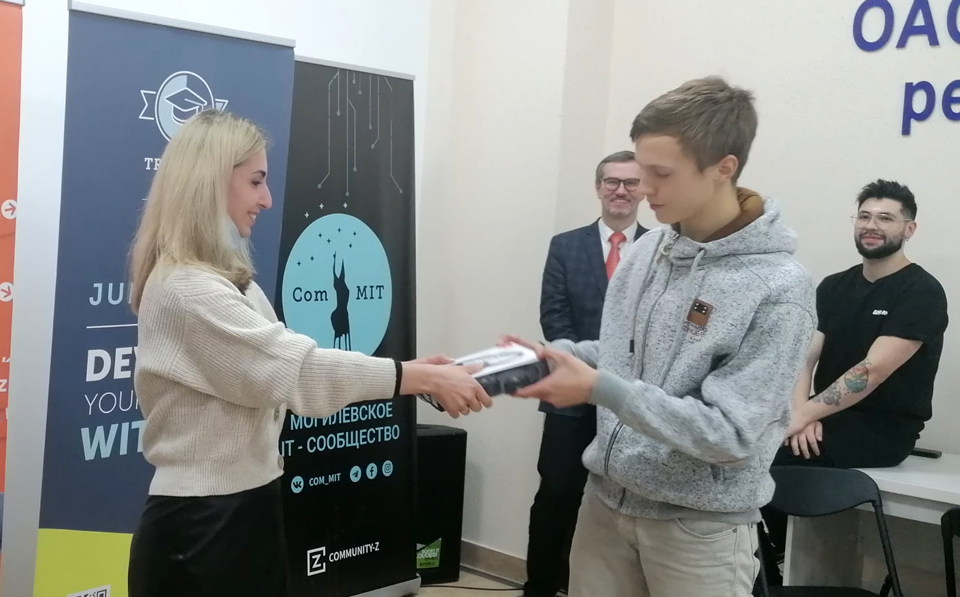 Проект «MedClub» признан победителем областного турнира по программированию «Командный хакатон CodingFest-6»