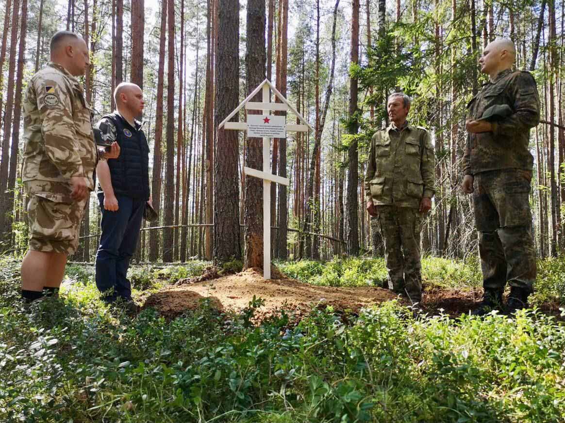 Партизанское захоронение времен Великой Отечественной войны в Кличевском районе благоустроили сотрудники ГУБОПиК