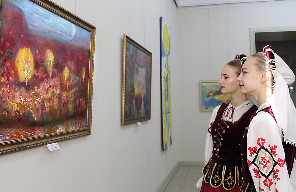 Выставка работ участников пленэра «Образ Родины в изобразительном искусстве» открылась в музее Павла Масленикова. Фото