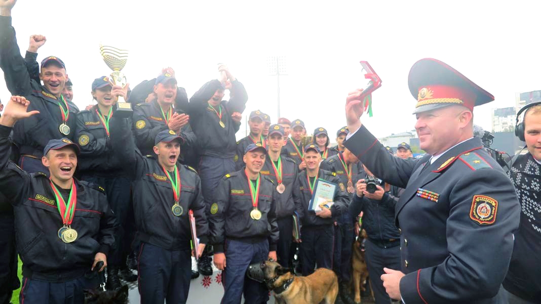 Команда Могилевского областного управления охраны победила в конкурсе профмастерства и выиграла автомобиль