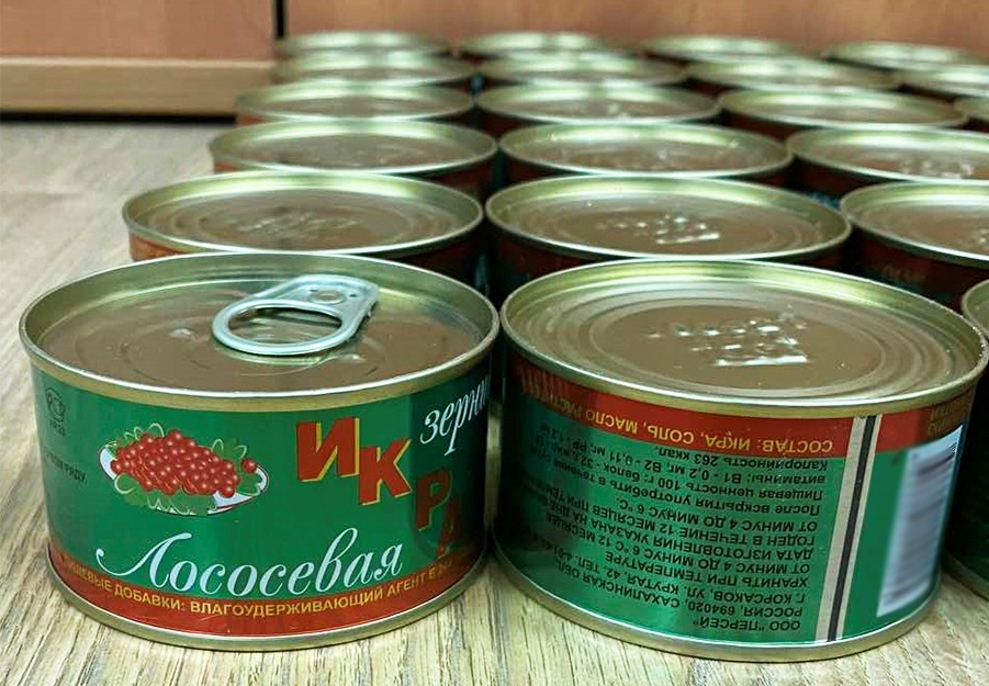 Незаконный ввоз из России 430 банок красной икры пресекли могилевские таможенники