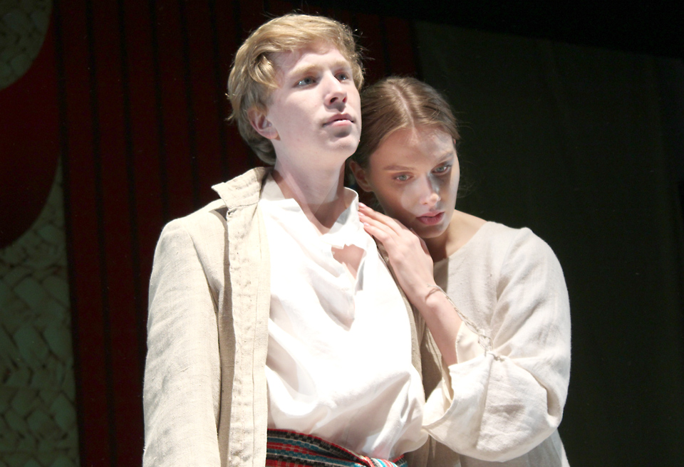 Финал областного смотра-конкурса самодеятельных театральных коллективов «У далонях маёй Беларусі» прошел в Могилеве. Фото