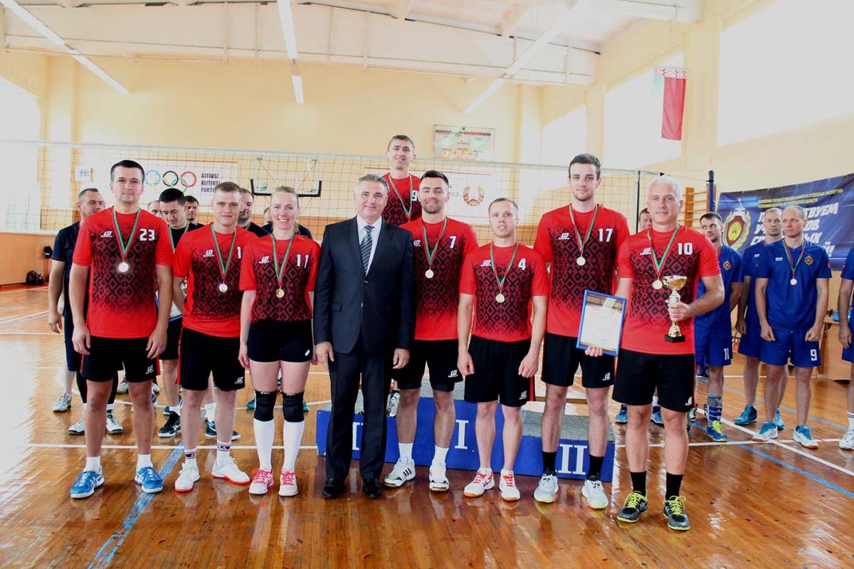 Первое место в чемпионате Госкомитета судебных экспертиз по волейболу заняли представители Могилевщины